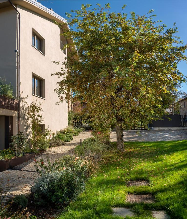 Agriturismo Speziale Wine Resort Verduno Exterior photo