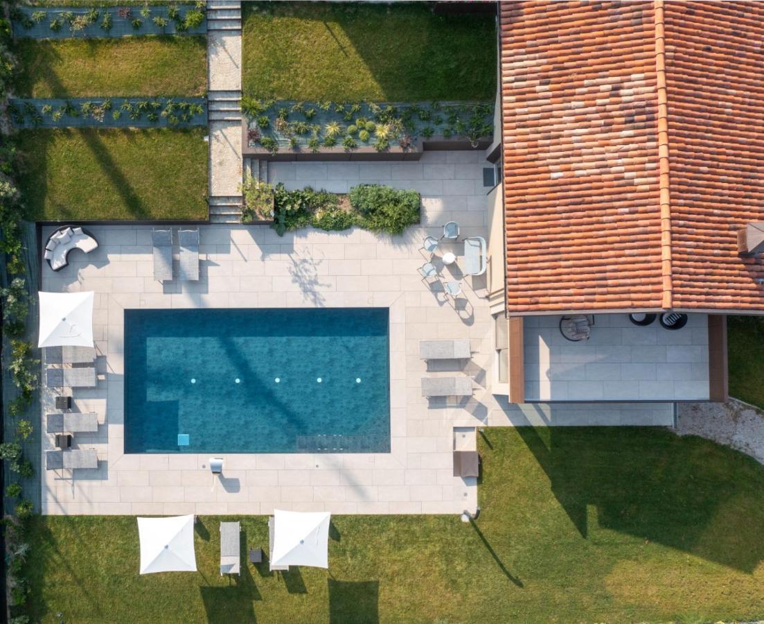 Agriturismo Speziale Wine Resort Verduno Exterior photo